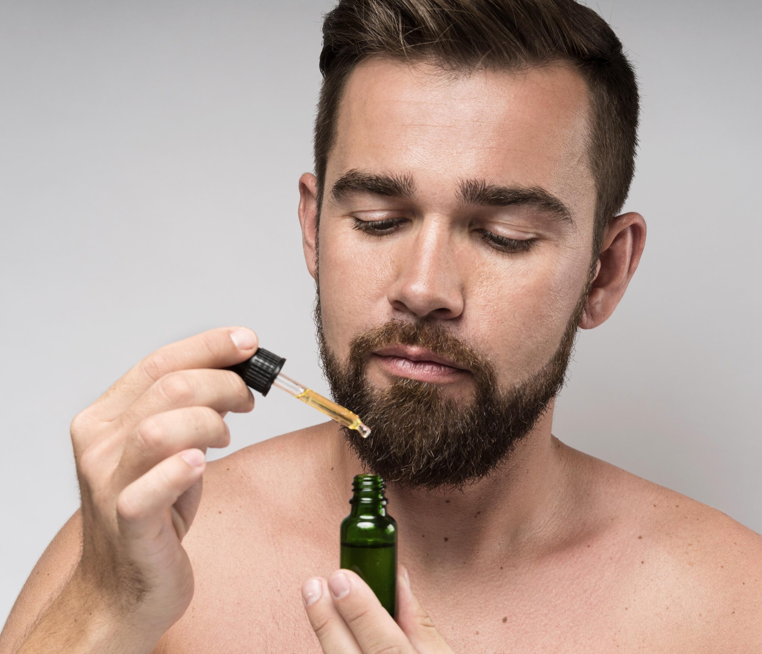 Minoxidil for Hair Loss 2025: Regrowth Guide for Men & Women 1 Minoxidil